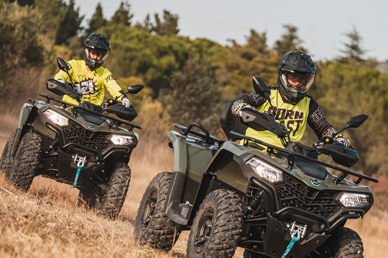CFORCE 450 L action photo